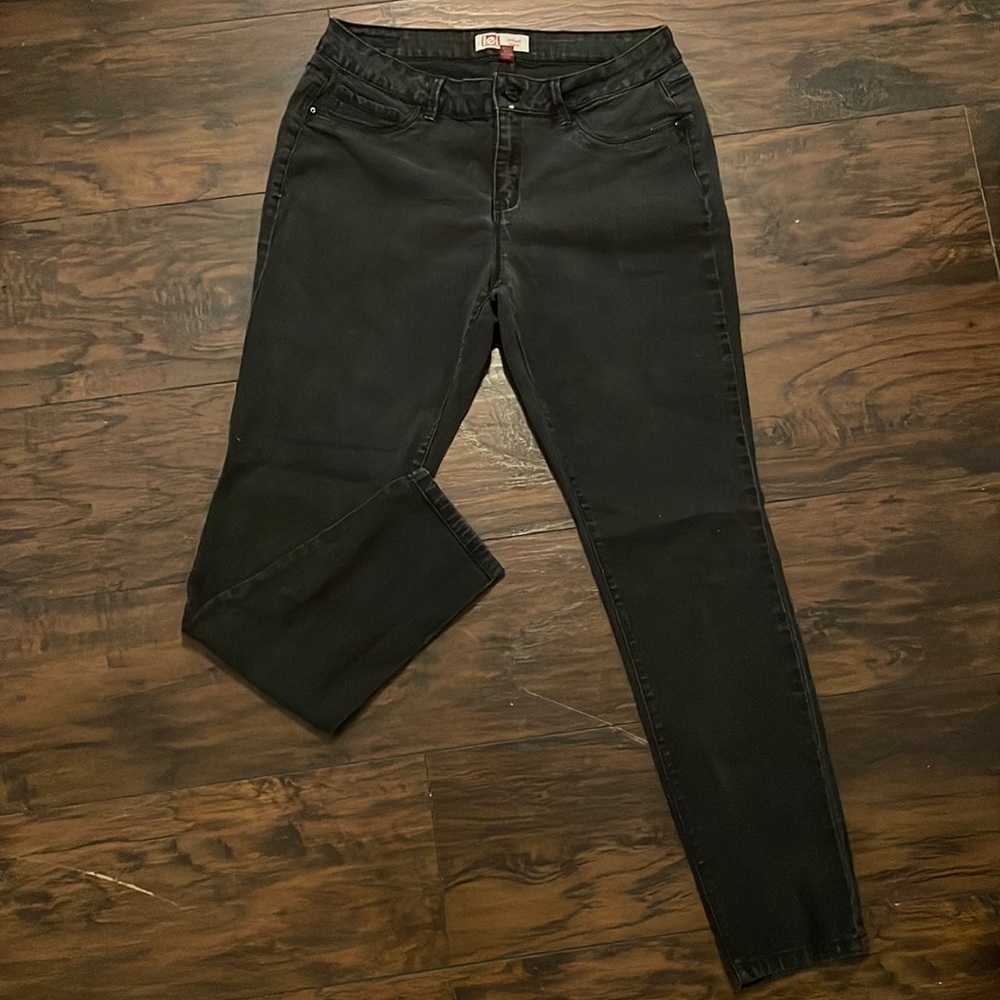 l.e.i. (Emma) Jegging; Size 13 Regular